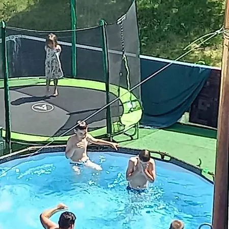 три серця чан баня Guest house