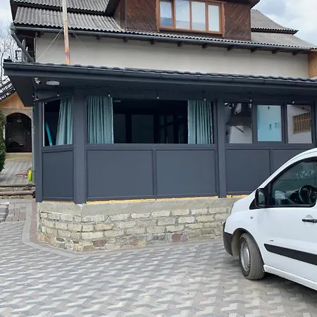 Guest house три серця чан баня Yaremche