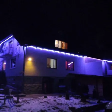 Guest house три серця чан баня Yaremche