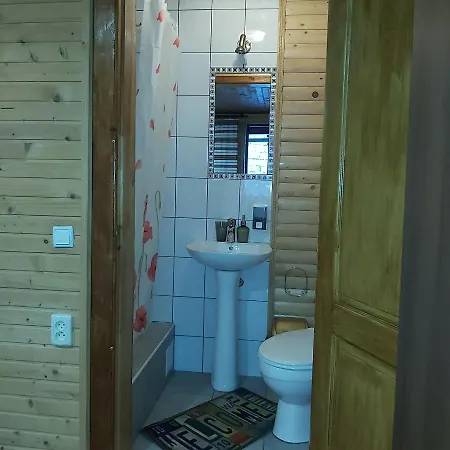 три серця чан баня בית הארחה 3*