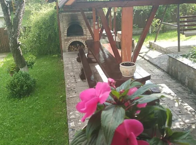Maison d'hôtes три серця чан баня 3*
