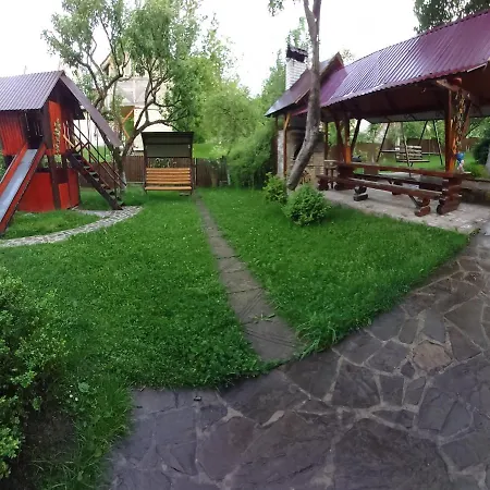 Casa de hóspedes три серця чан баня 3*