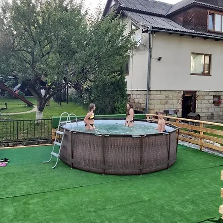 три серця чан баня Гостевой дом *