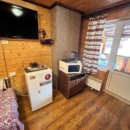 Casa de hóspedes три серця чан баня