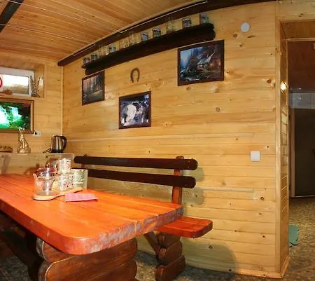 Casa de hóspedes три серця чан баня