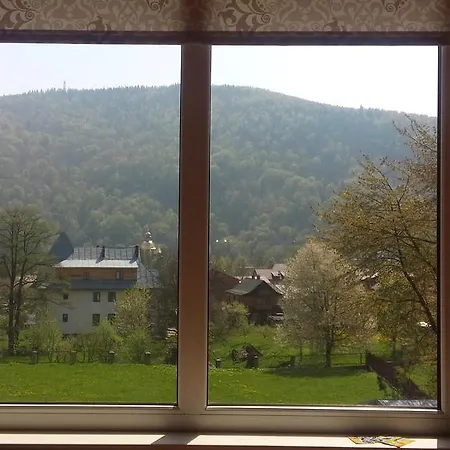 три серця чан баня 3* Yaremche